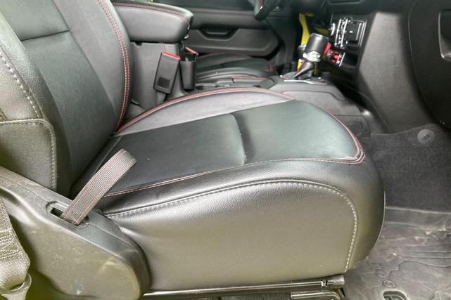 Photo of 2023 High Velocity Clearcoat Jeep Gladiator