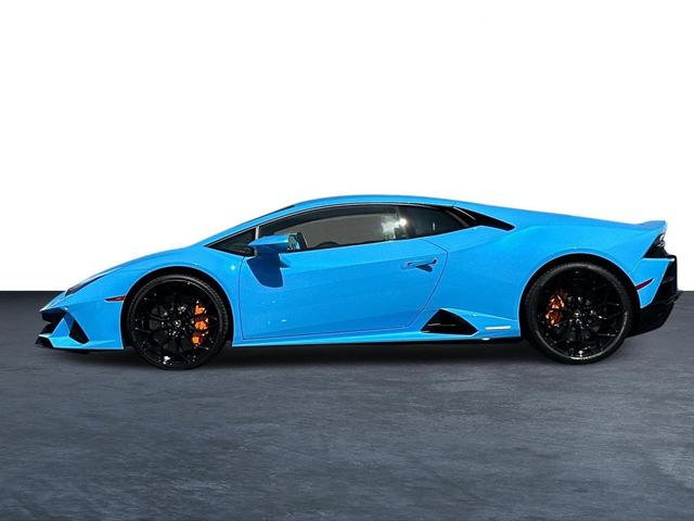 Photo of 2022 Blu Cepheus Metallic Lamborghini Huracan EVO