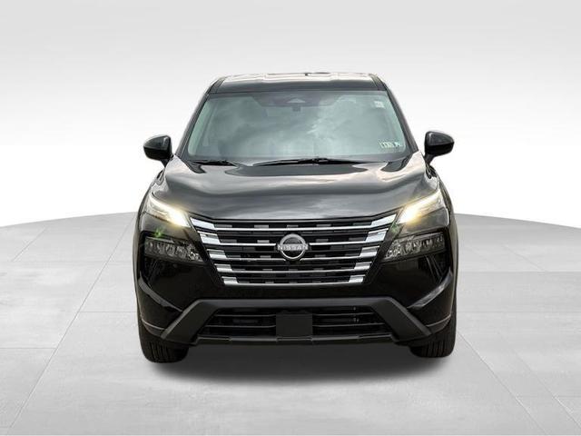 Photo of 2026 Super Black Nissan Rogue
