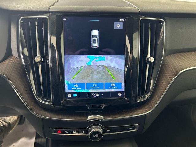 Photo of 2022 Silver Volvo XC60