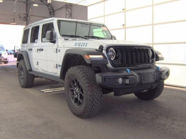 Photo of 2024 Silver Zynith Clearcoat Jeep Wrangler 4xe