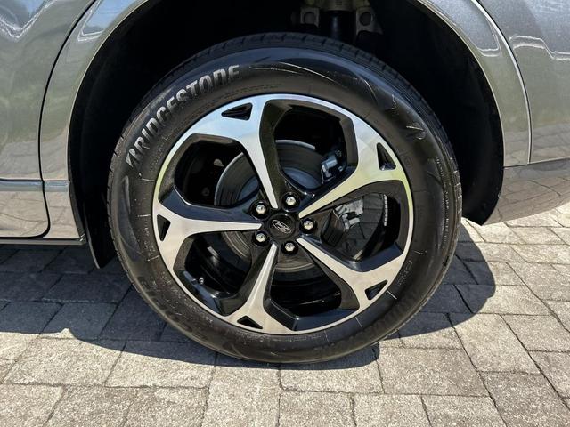 Photo of 2023 Carbonized Gray Metallic Ford Escape