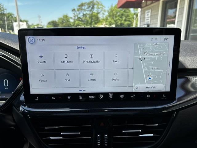 Photo of 2023 Carbonized Gray Metallic Ford Escape