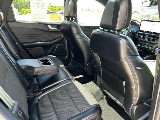Photo of 2023 Carbonized Gray Metallic Ford Escape