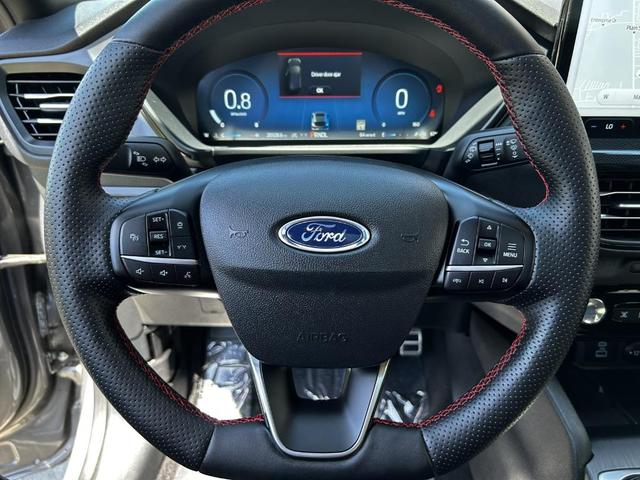 Photo of 2023 Carbonized Gray Metallic Ford Escape