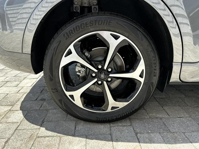 Photo of 2023 Carbonized Gray Metallic Ford Escape