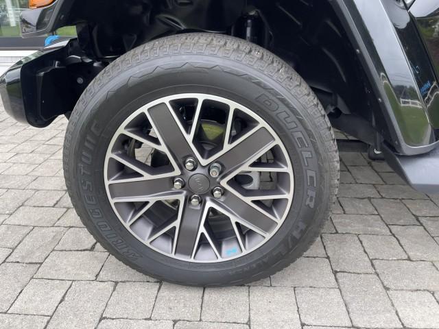 Photo of 2022 Black Clearcoat Jeep Wrangler Unlimited 4xe