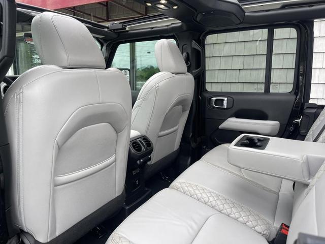 Photo of 2022 Black Clearcoat Jeep Wrangler Unlimited 4xe