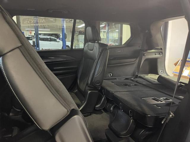 Photo of 2021 Velvet Red Pearlcoat Jeep Grand Cherokee L