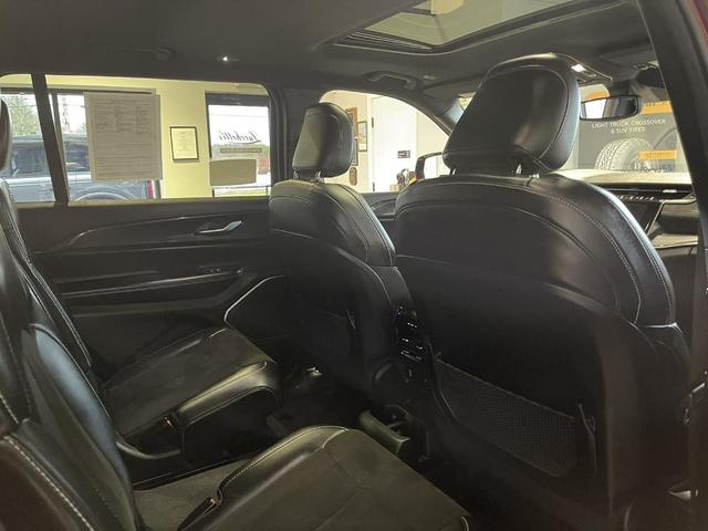 Photo of 2021 Velvet Red Pearlcoat Jeep Grand Cherokee L