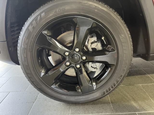 Photo of 2021 Velvet Red Pearlcoat Jeep Grand Cherokee L