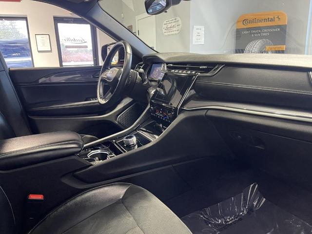 Photo of 2021 Velvet Red Pearlcoat Jeep Grand Cherokee L