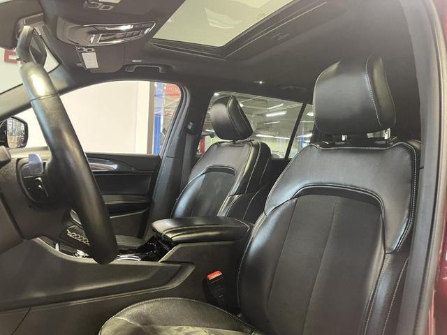 Photo of 2021 Velvet Red Pearlcoat Jeep Grand Cherokee L