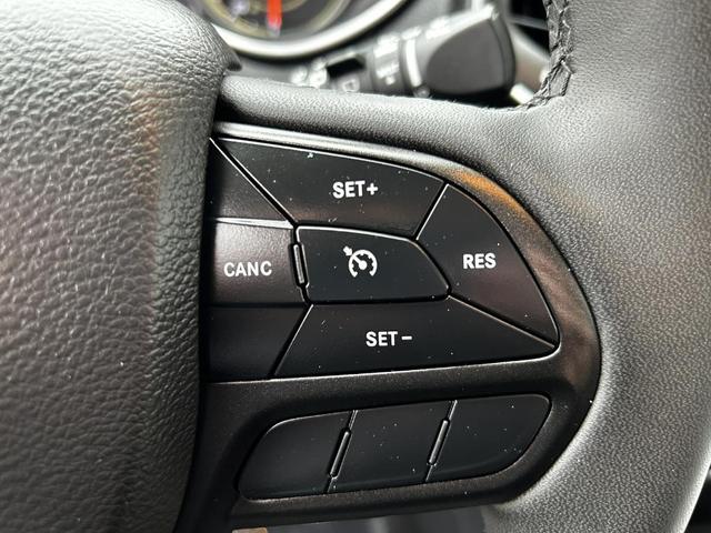 Photo of 2022 Sting Gray Clearcoat Jeep Cherokee