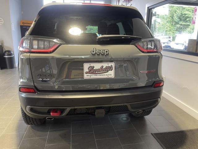 Photo of 2022 Sting Gray Clearcoat Jeep Cherokee