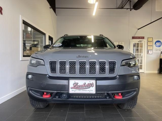 Photo of 2022 Sting Gray Clearcoat Jeep Cherokee