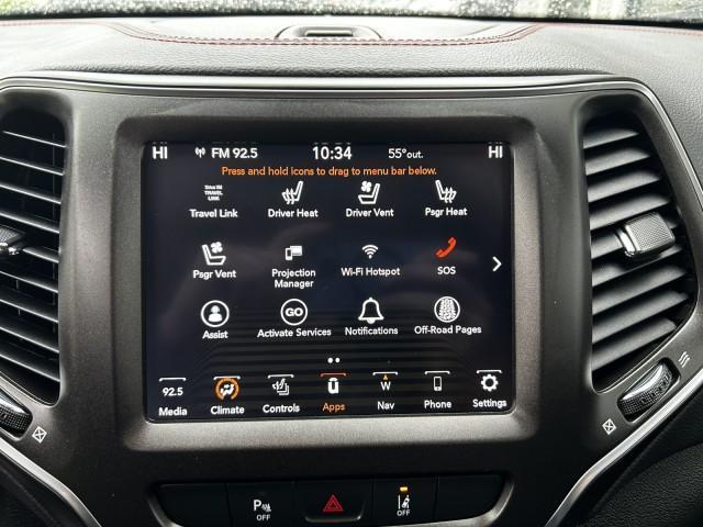Photo of 2022 Sting Gray Clearcoat Jeep Cherokee