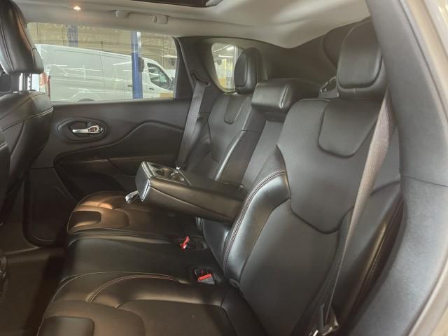 Photo of 2022 Sting Gray Clearcoat Jeep Cherokee