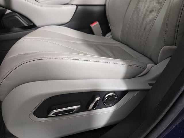 Photo of 2021 Apex Blue Pearl Acura RDX