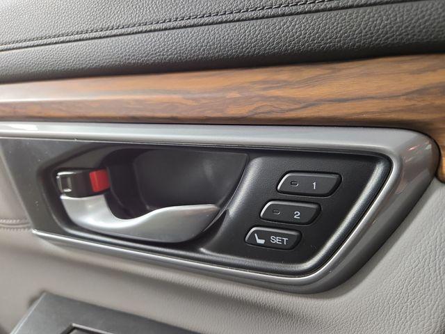 Photo of 2019 Obsidian Blue Pearl Honda CR-V
