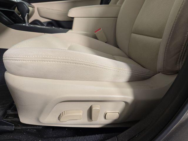 Photo of 2015 Tungsten Metallic Subaru Legacy