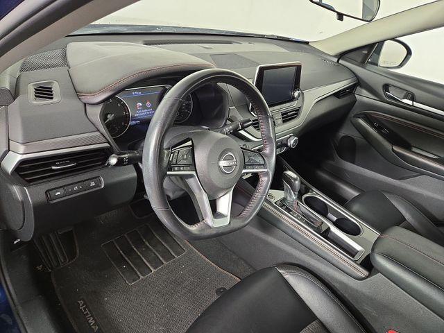 Photo of 2023 Deep Blue Pearl Nissan Altima