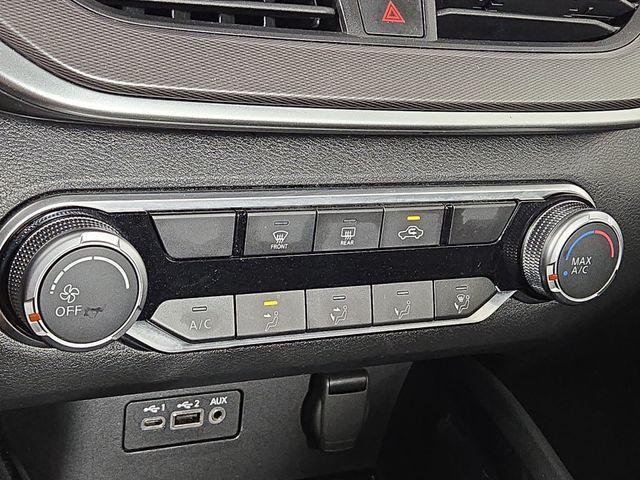 Photo of 2023 Deep Blue Pearl Nissan Altima