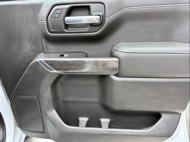 Photo of 2019 Summit White Chevrolet Silverado 1500
