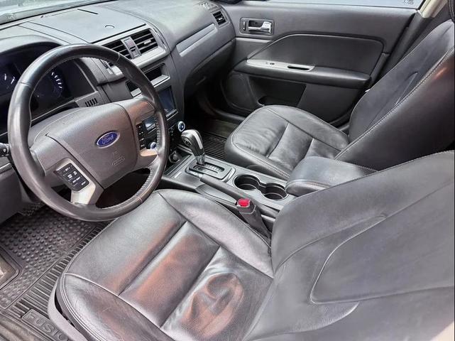 Photo of 2012 Ingot Silver Metallic Ford Fusion
