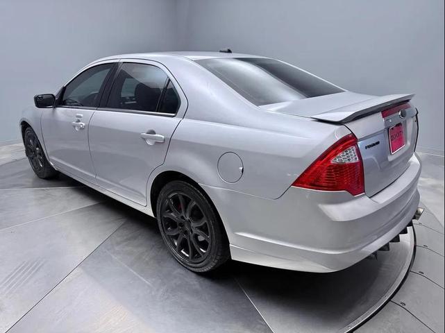 Photo of 2012 Ingot Silver Metallic Ford Fusion