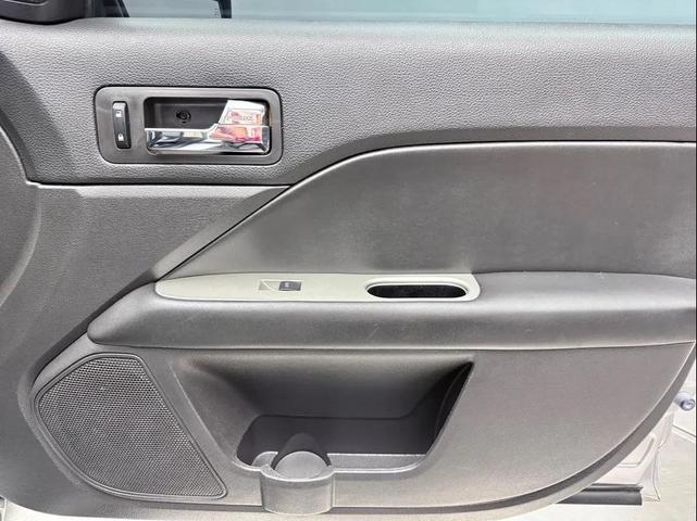Photo of 2012 Ingot Silver Metallic Ford Fusion