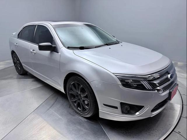 Photo of 2012 Ingot Silver Metallic Ford Fusion