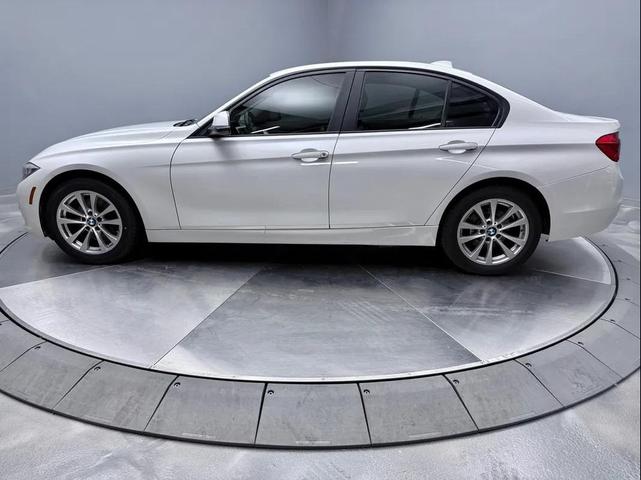 Photo of 2016 White BMW 320