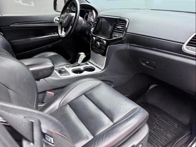 Photo of 2020 Slate Blue Pearlcoat Jeep Grand Cherokee