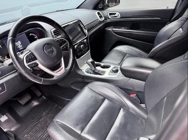 Photo of 2020 Slate Blue Pearlcoat Jeep Grand Cherokee