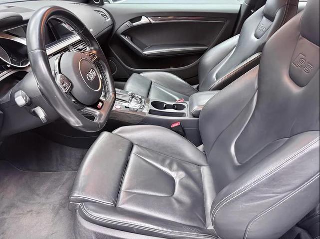 Photo of 2016 White Audi S5