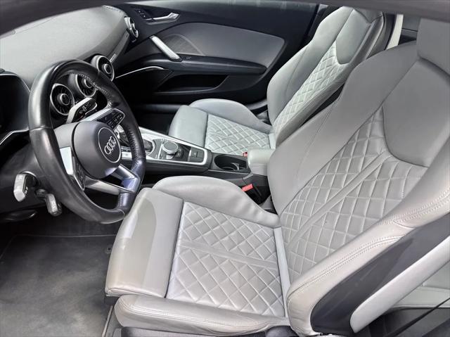 Photo of 2016 Scuba Blue Metallic Audi TT