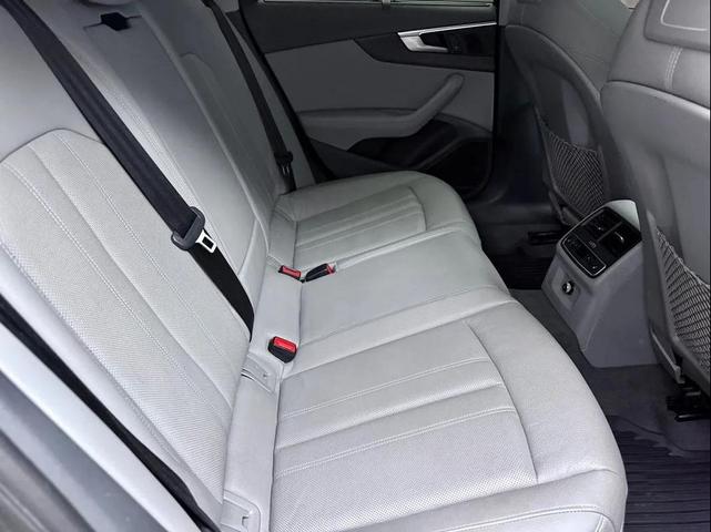 Photo of 2018 Monsoon Gray Metallic Audi A4 allroad