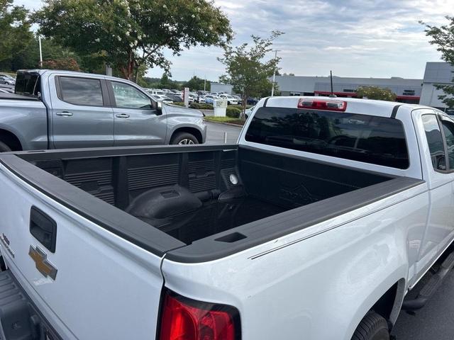 Photo of 2015 Summit White Chevrolet Colorado