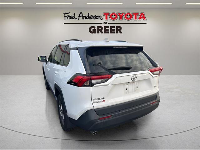 Photo of 2024 Ice Cap Toyota RAV4