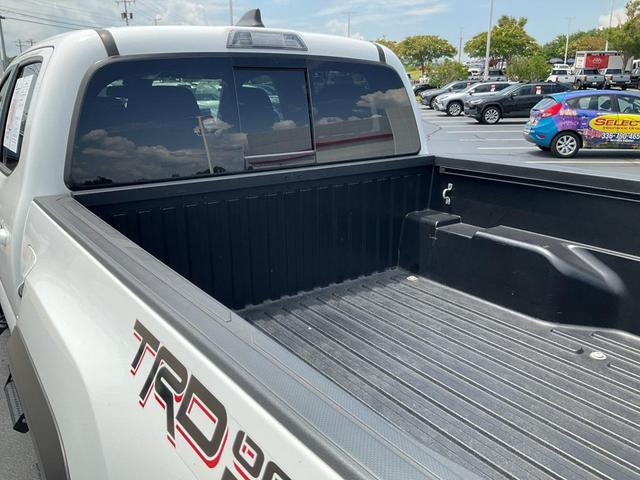 Photo of 2022 Super White Toyota Tacoma