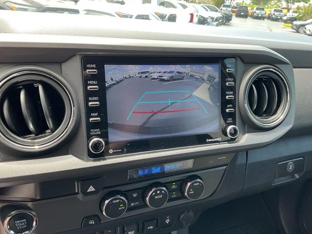 Photo of 2022 Super White Toyota Tacoma