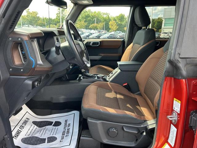 Photo of 2023 Hot Pepper Red Metallic Tinted Clearcoat Ford Bronco