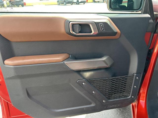 Photo of 2023 Hot Pepper Red Metallic Tinted Clearcoat Ford Bronco