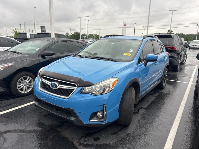 Photo of 2017 Hyper Blue Subaru Crosstrek