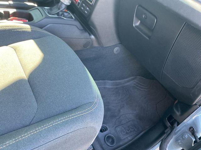 Photo of 2024 Anvil Clear Coat Jeep Wrangler