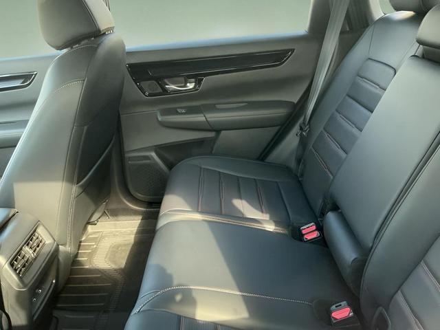 Photo of 2024 Meteorite Gray Metallic Honda CR-V Hybrid