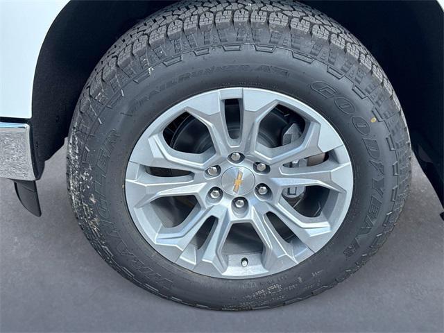 Photo of 2026 Summit White Chevrolet Silverado 1500