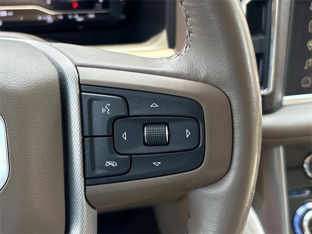 Photo of 2023 Pearl Beige Metallic GMC Yukon