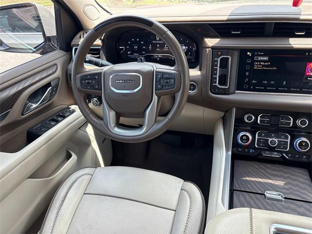 Photo of 2023 Pearl Beige Metallic GMC Yukon